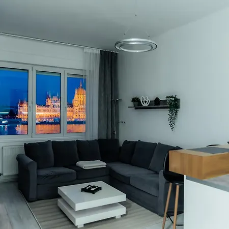 Parliament Panorama Appartement *