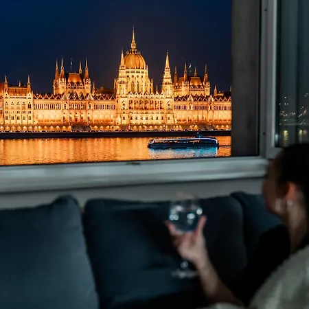 Parliament Panorama Appartement