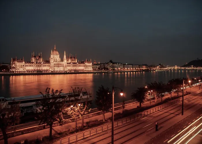 아파트 Parliament Panorama